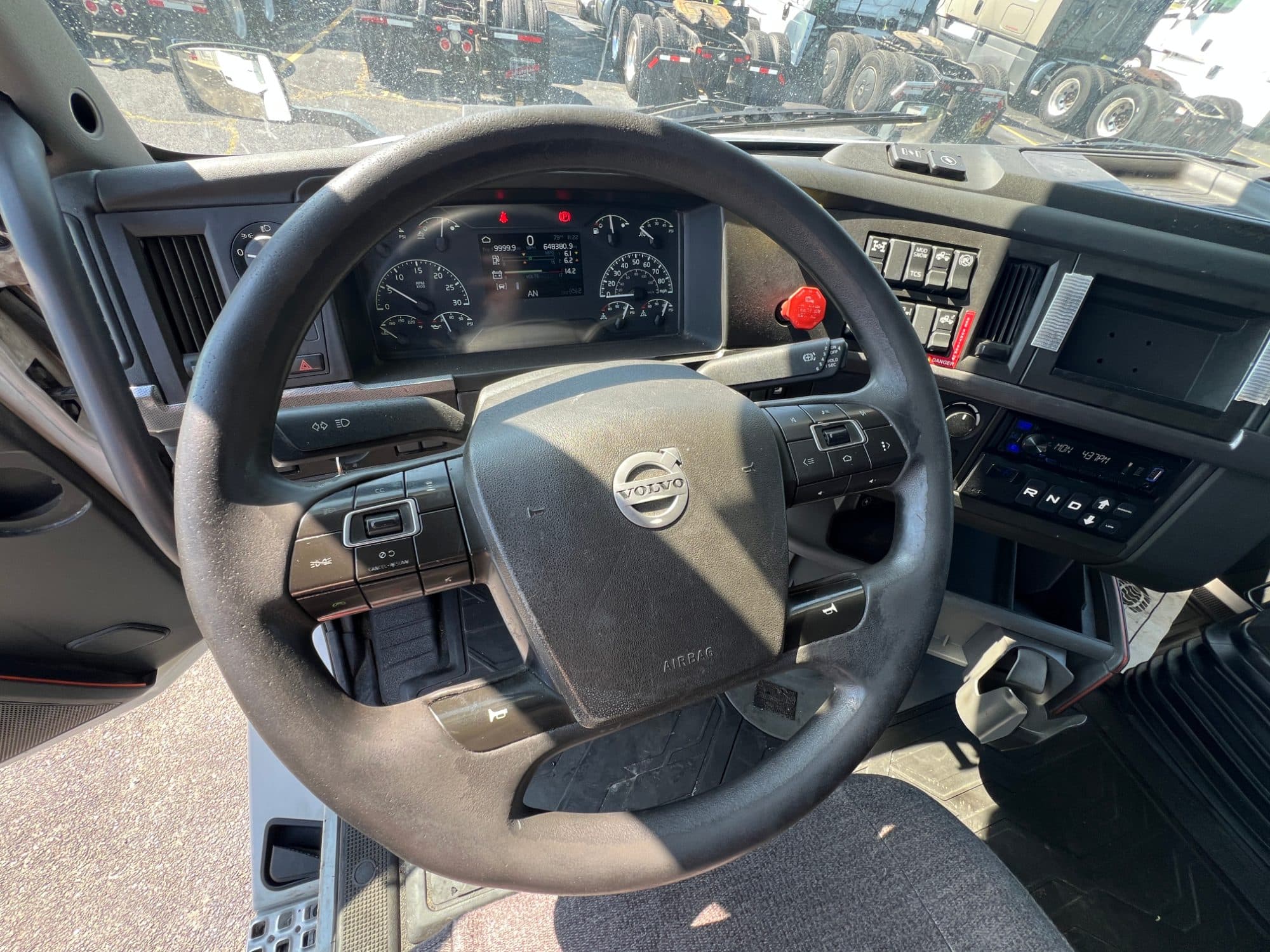 2020 Volvo VNL760