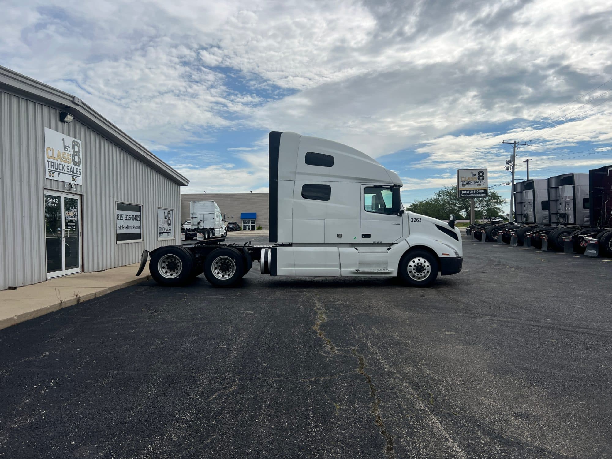 2020 Volvo VNL760