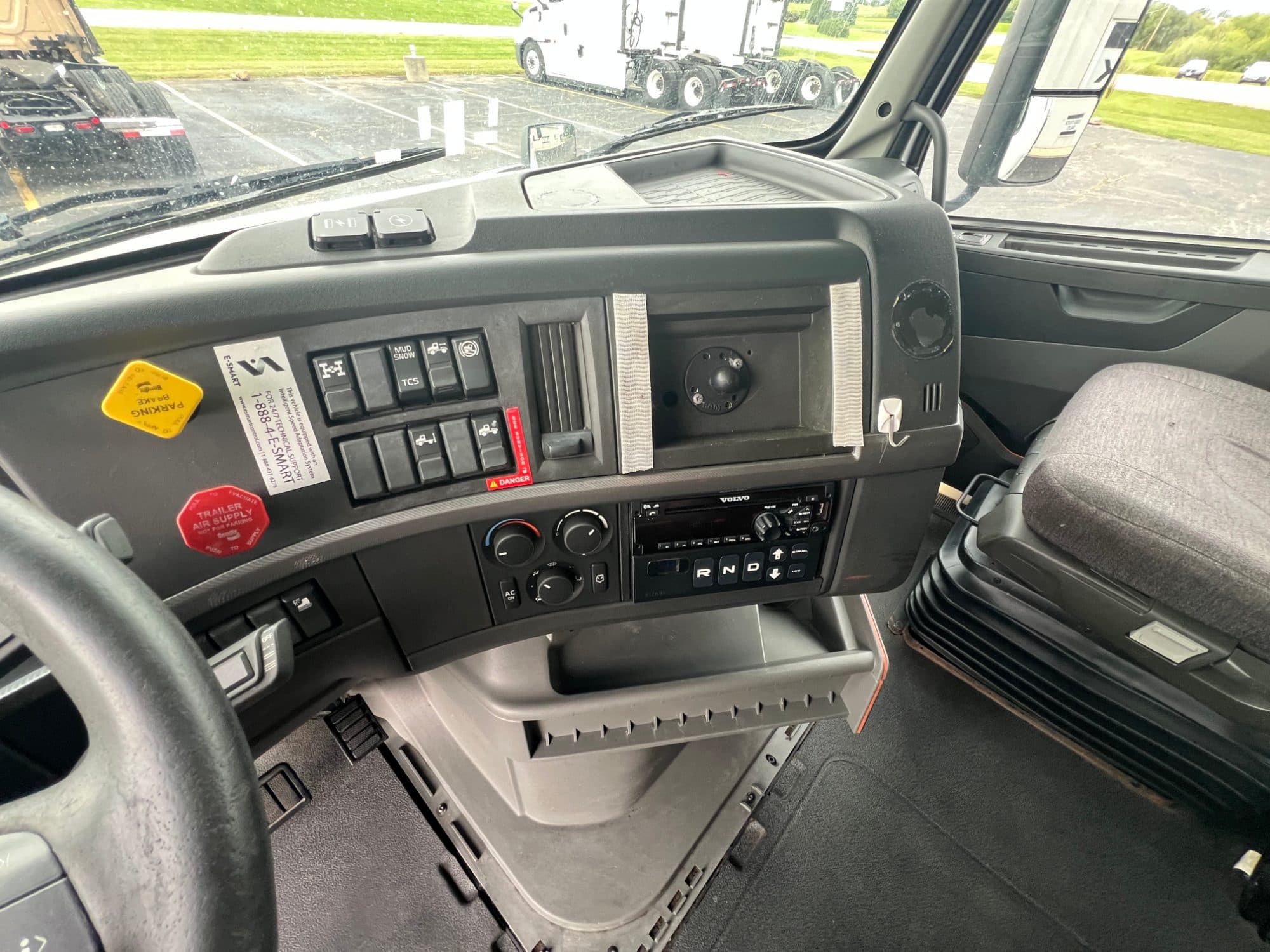 2020 Volvo VNL760