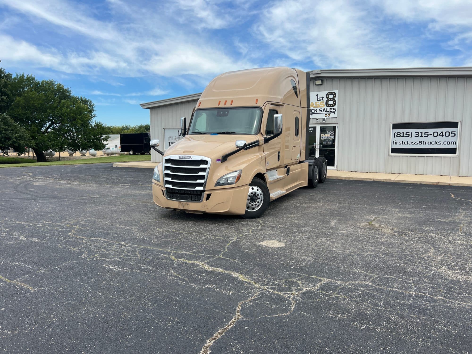 2023 Freightliner Cascadia 126