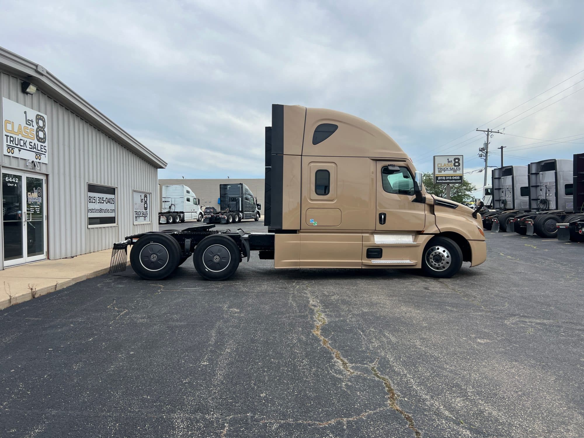 2023 Freightliner Cascadia 126