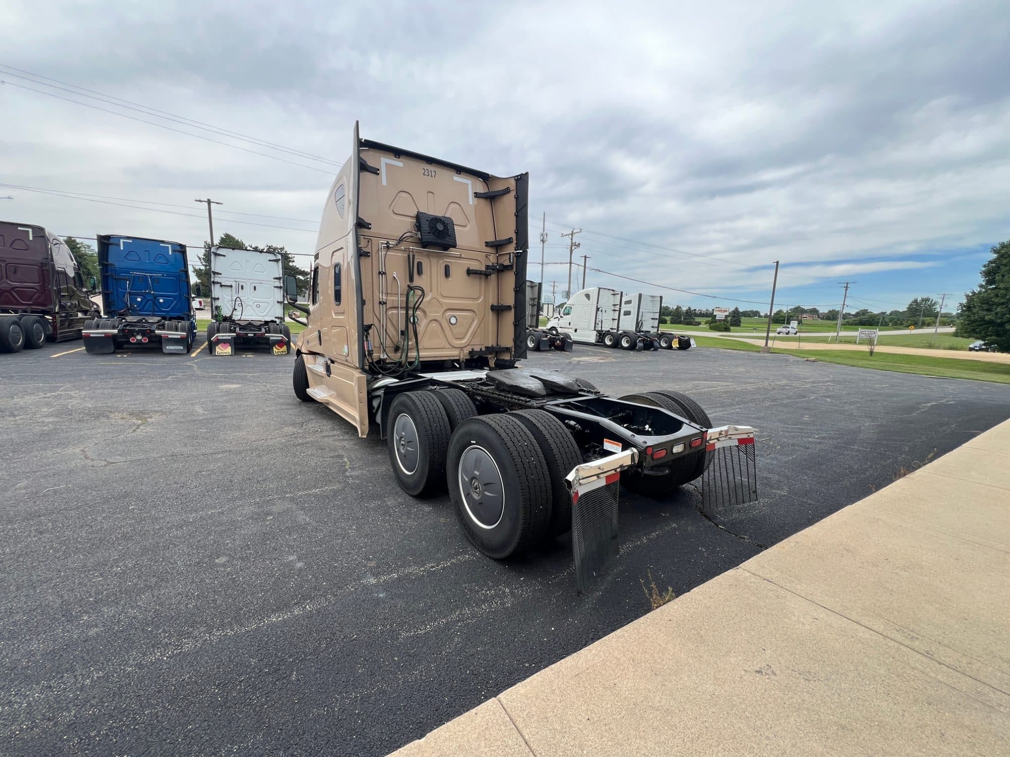 2023 Freightliner Cascadia 126