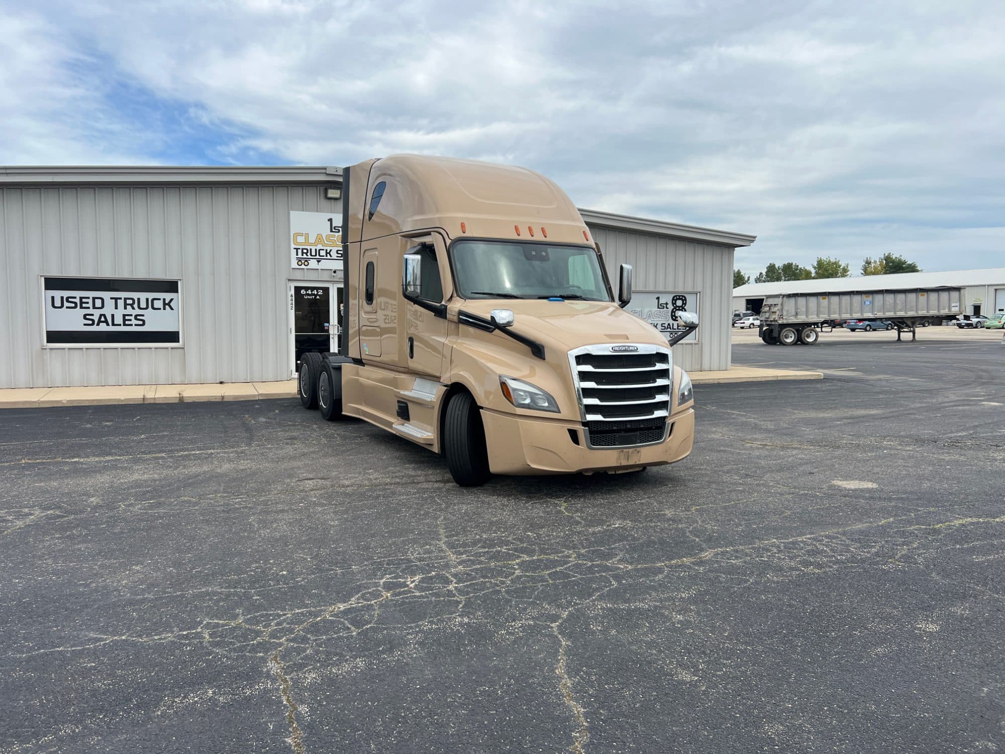 2023 Freightliner Cascadia 126