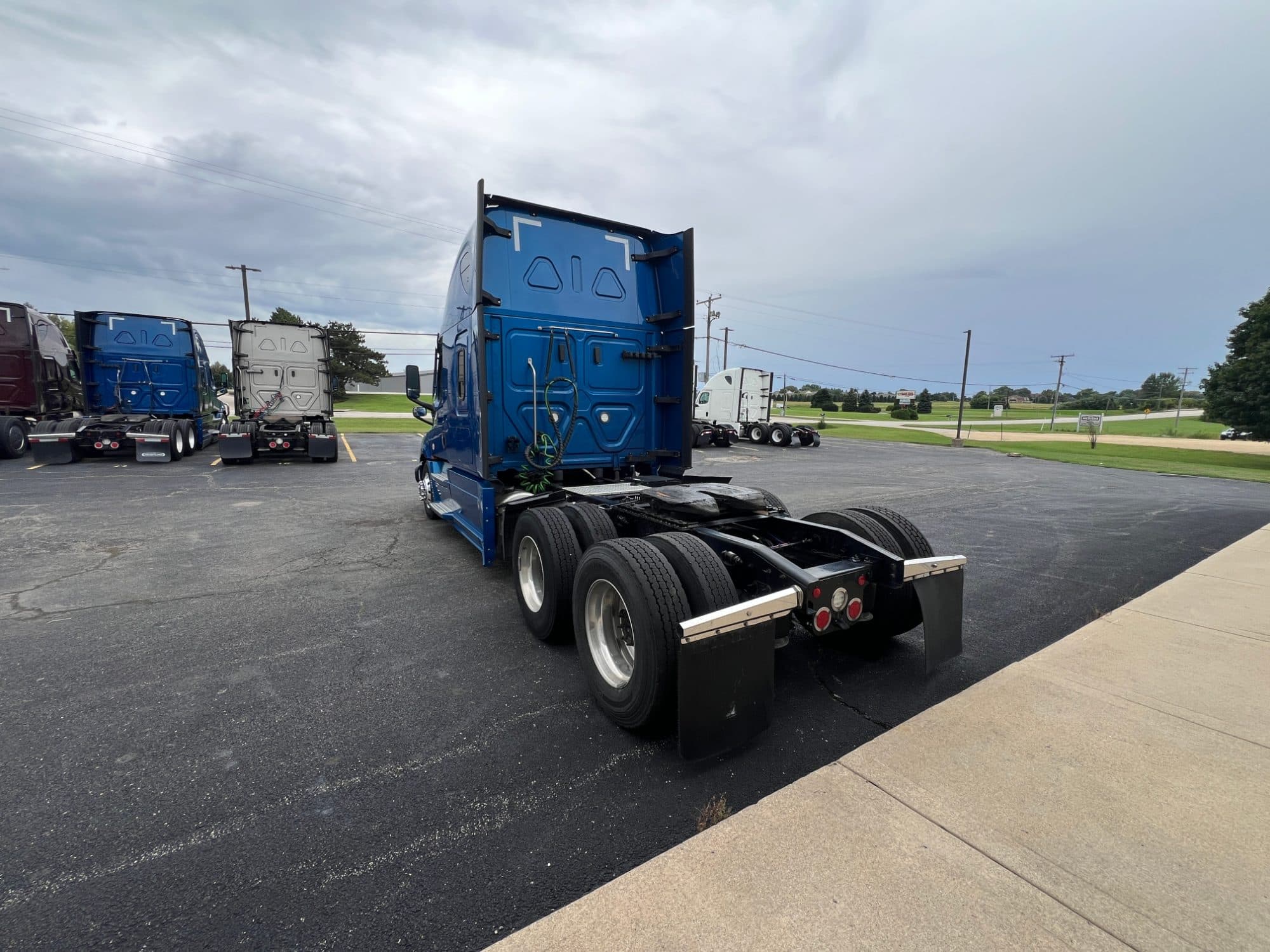 2023 Freightliner Cascadia 126