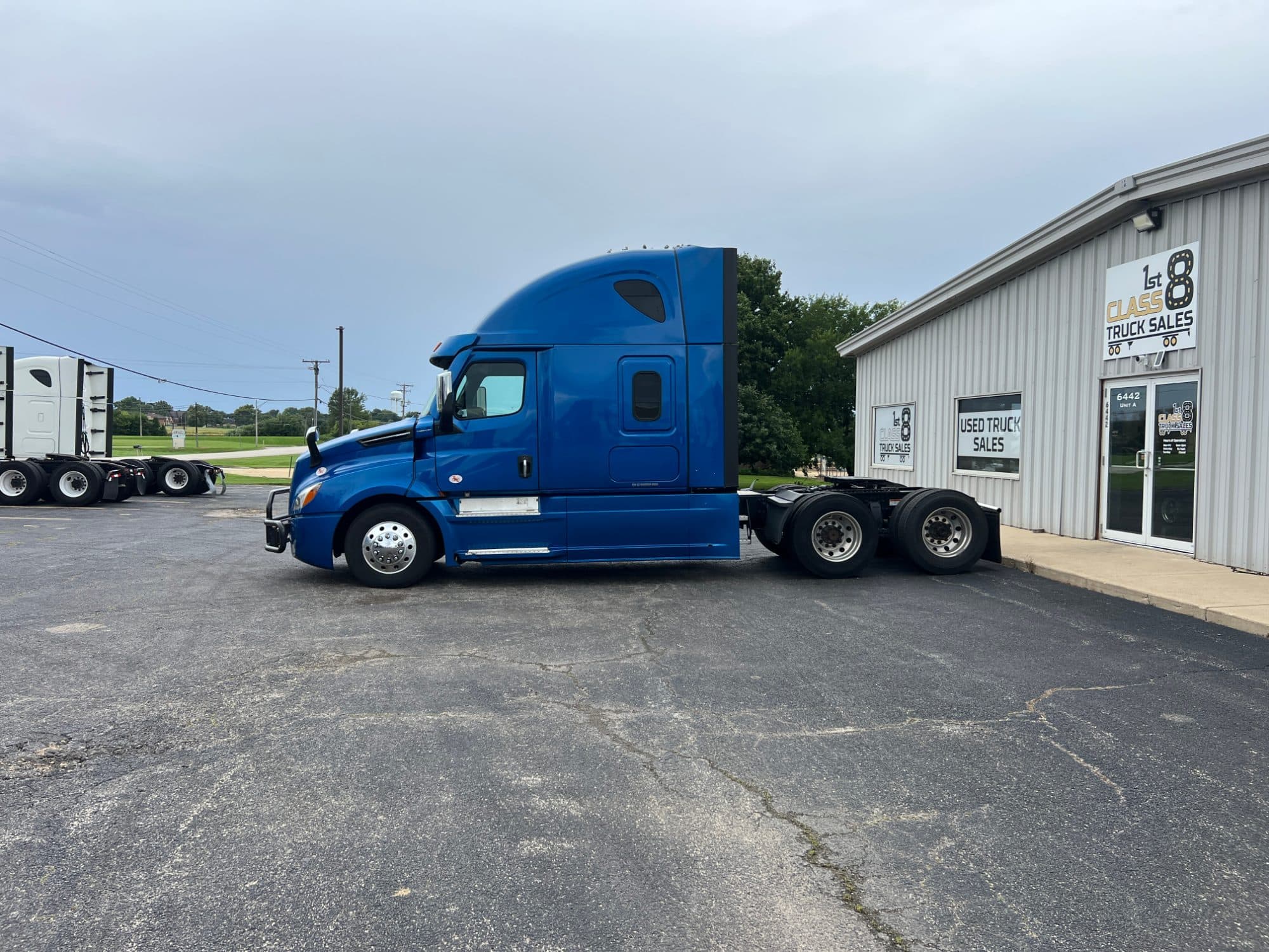 2023 Freightliner Cascadia 126