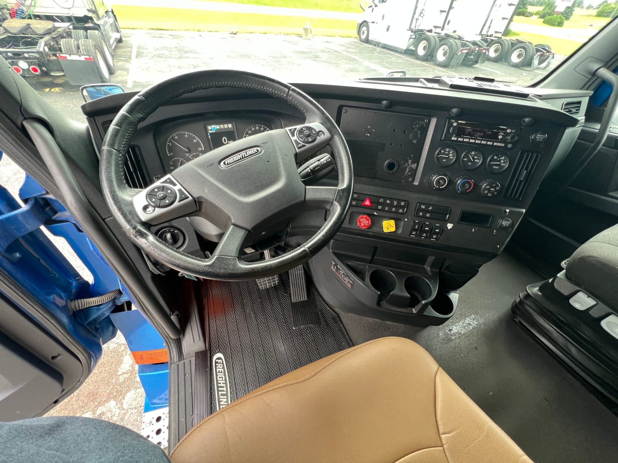 2023 Freightliner Cascadia 126