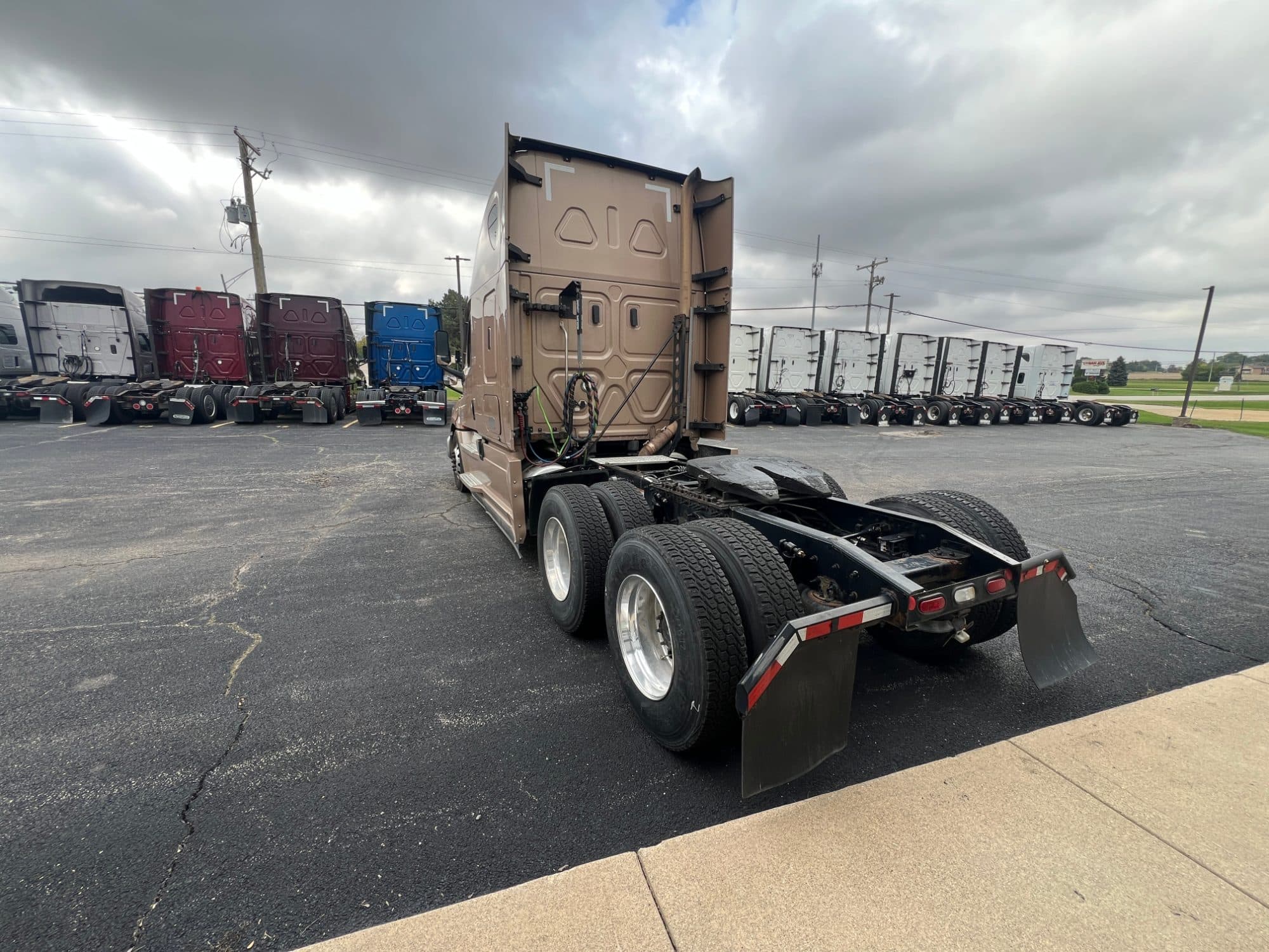 2022 Freightliner Cascadia 126