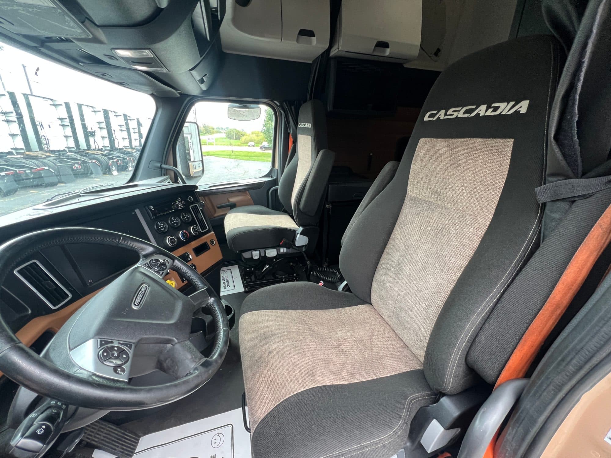 2022 Freightliner Cascadia 126