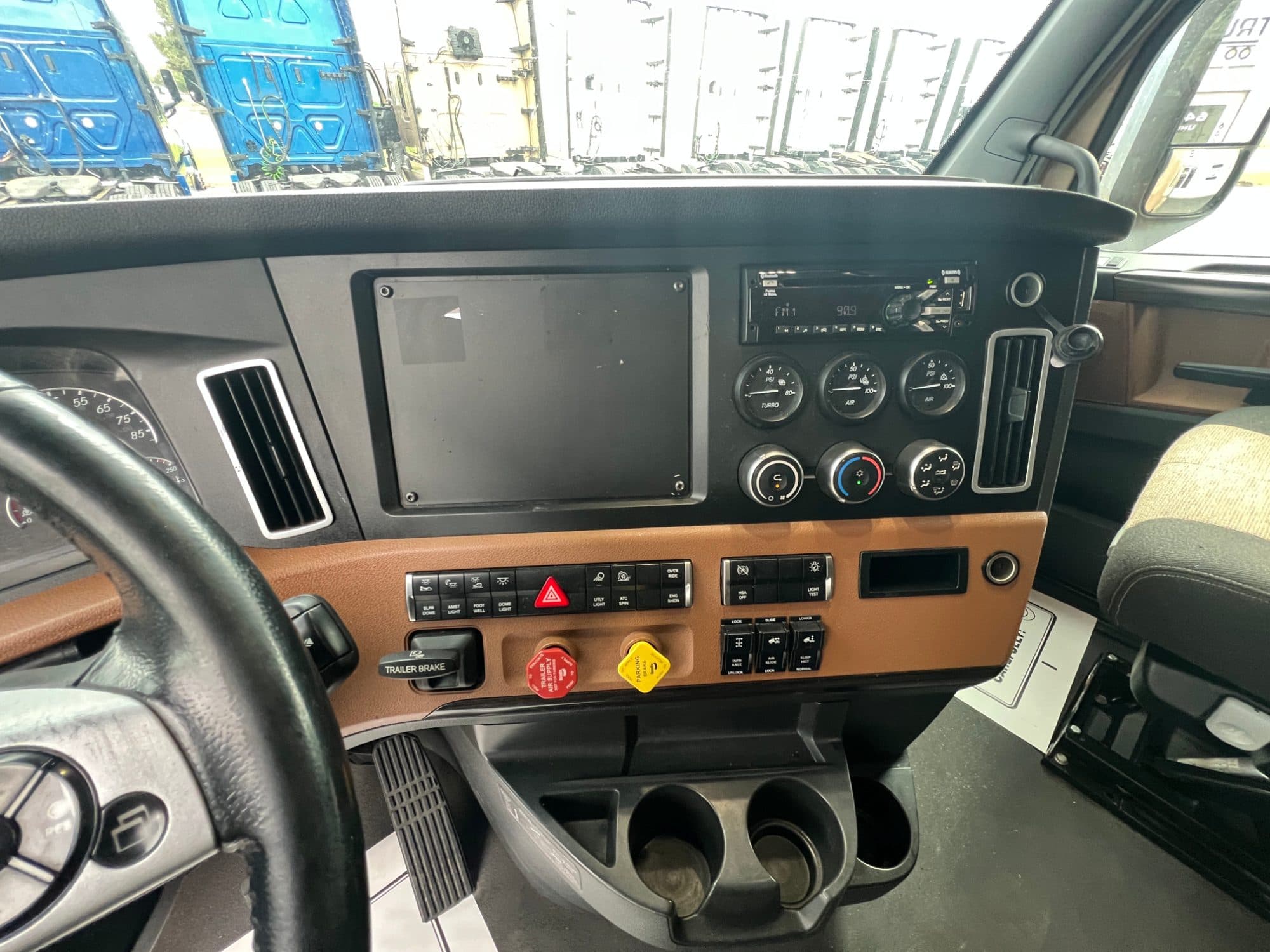 2022 Freightliner Cascadia 126