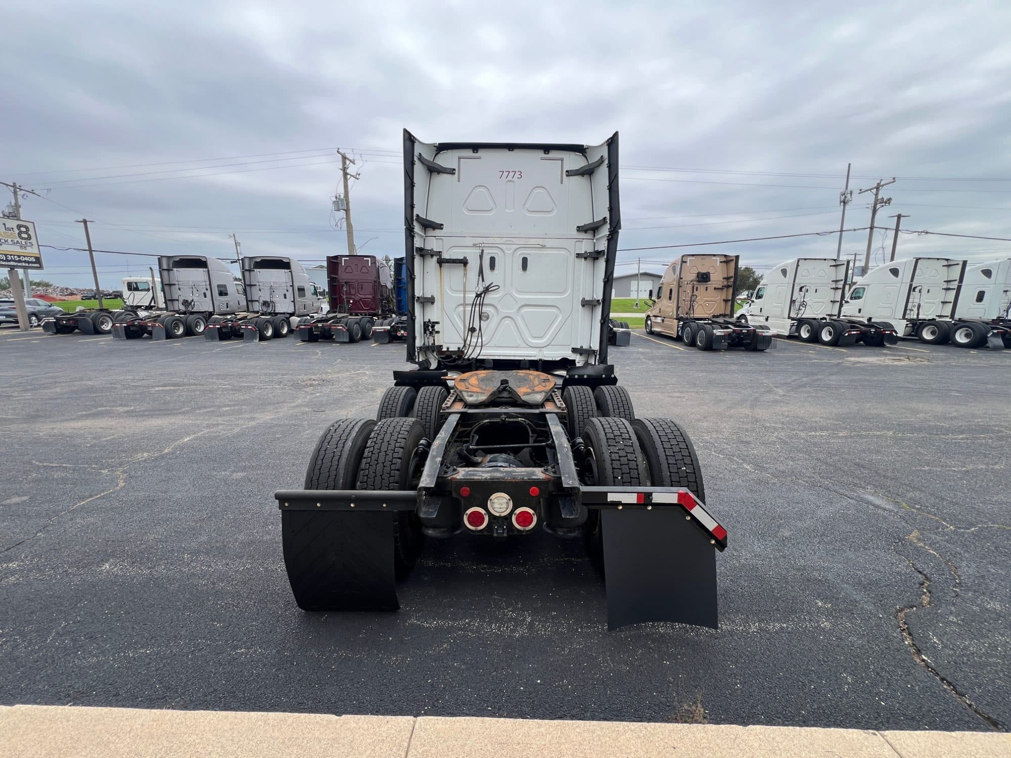 2020 Freightliner Cascadia 126