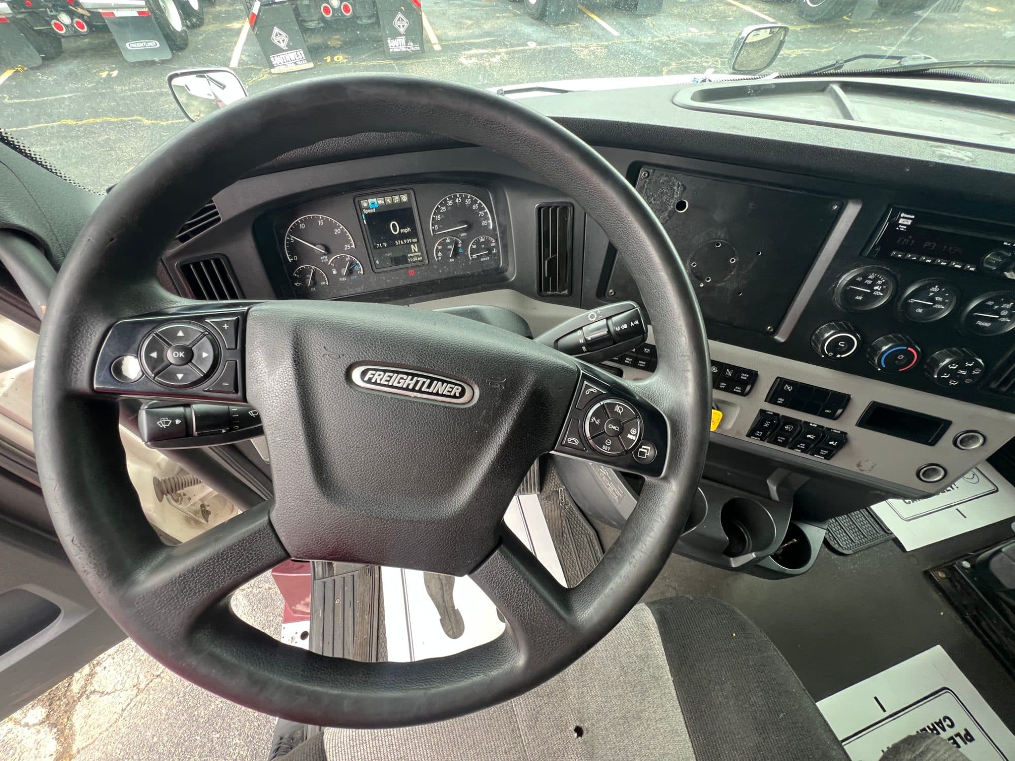 2020 Freightliner Cascadia 126