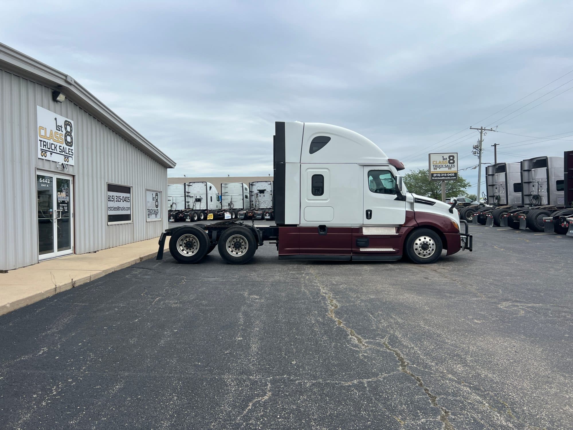 2020 Freightliner Cascadia 126