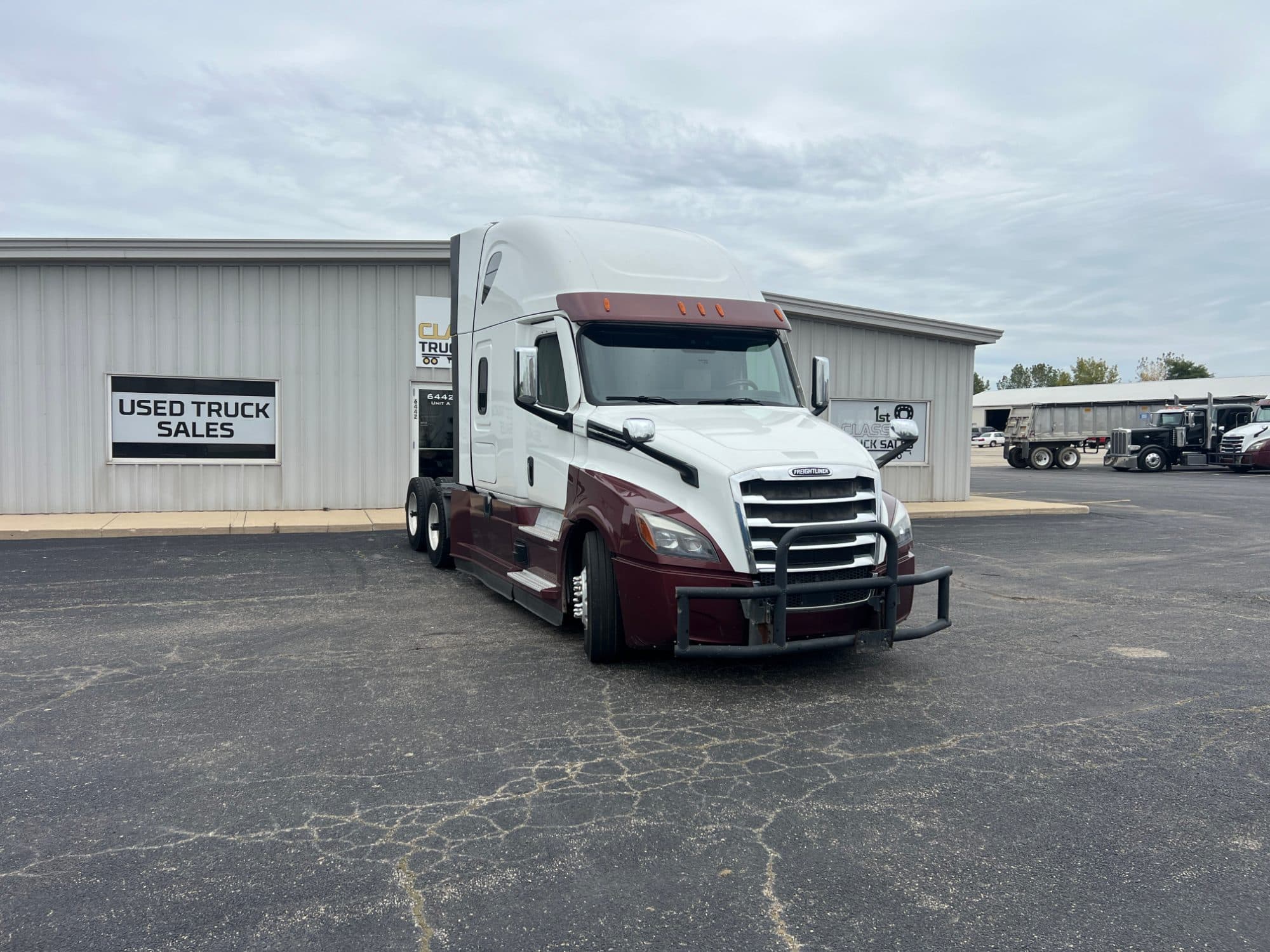 2020 Freightliner Cascadia 126