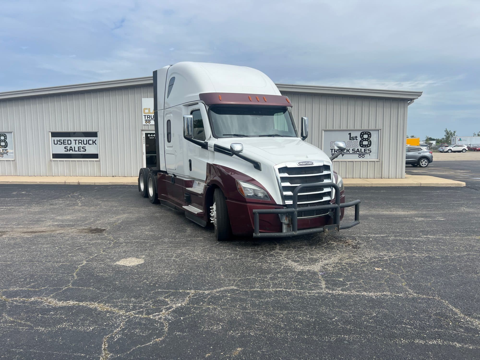 2020 Freightliner Cascadia 126