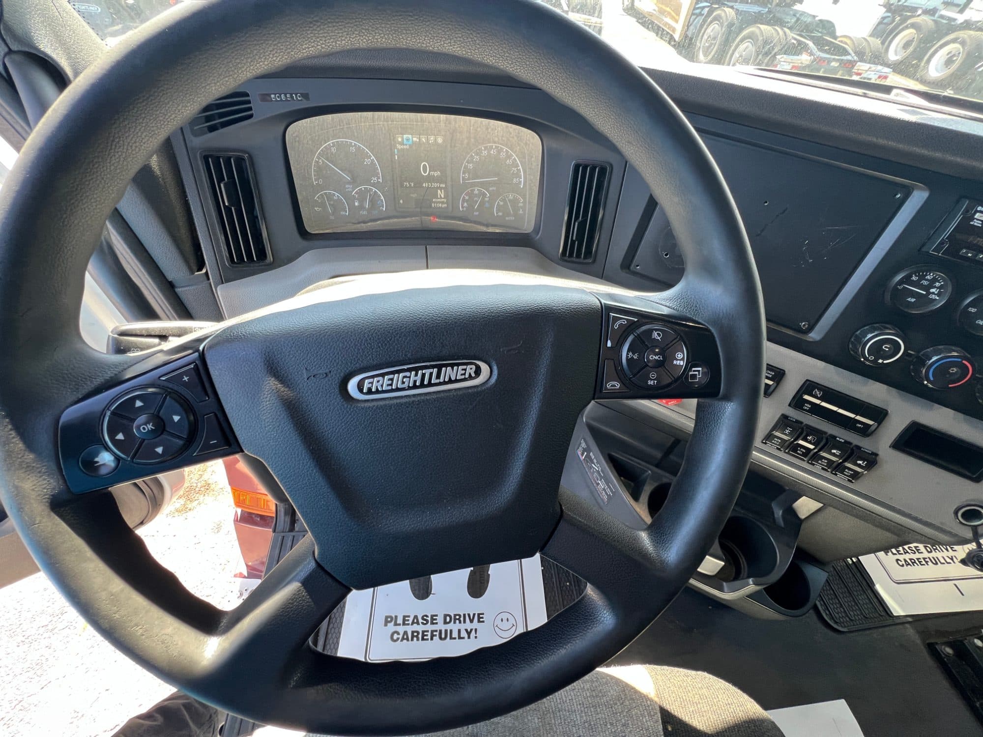 2020 Freightliner Cascadia 126