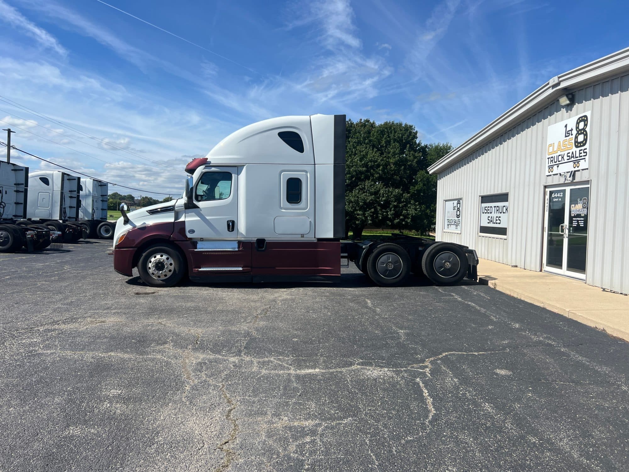 2020 Freightliner Cascadia 126