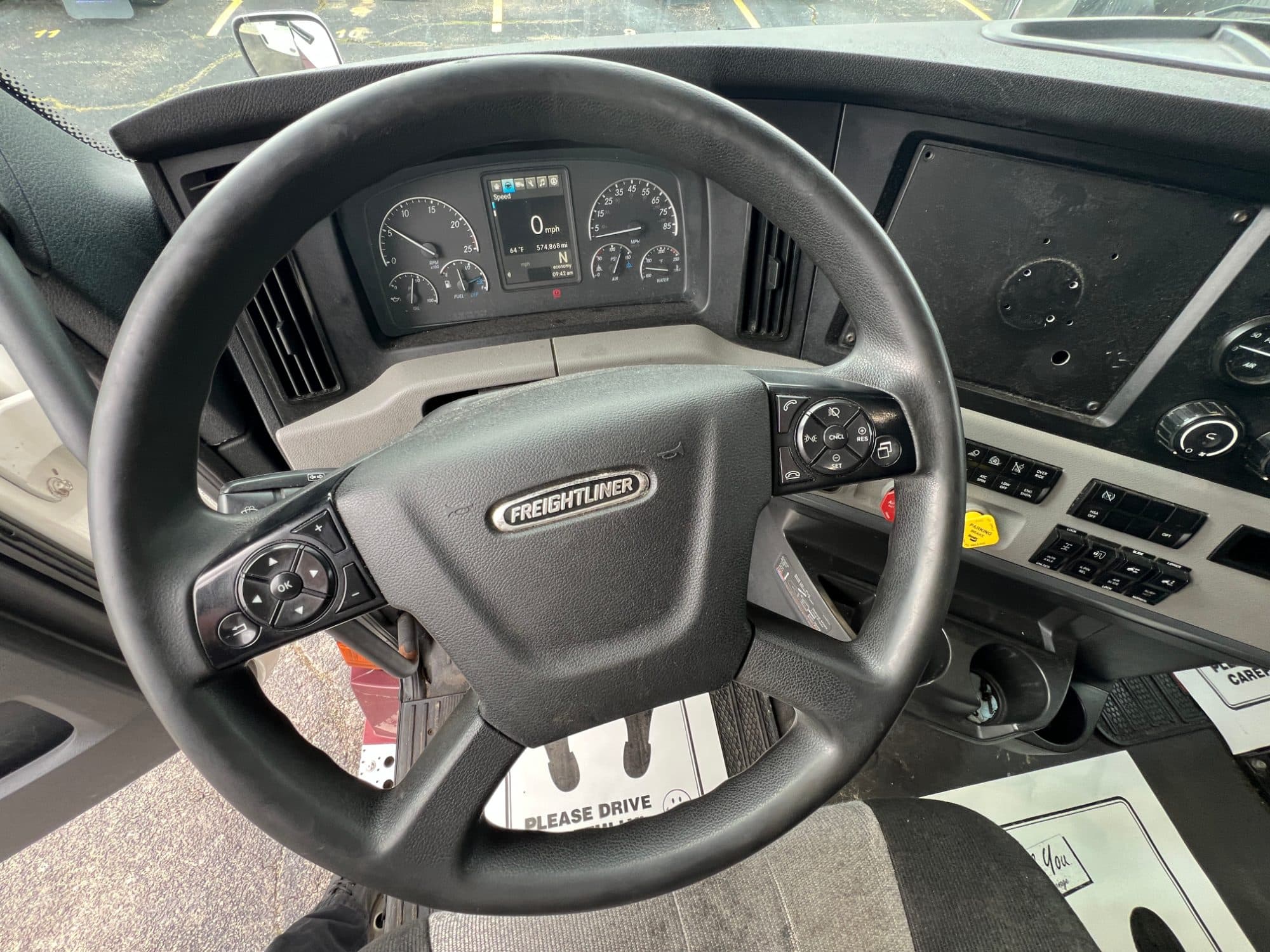 2020 Freightliner Cascadia 126