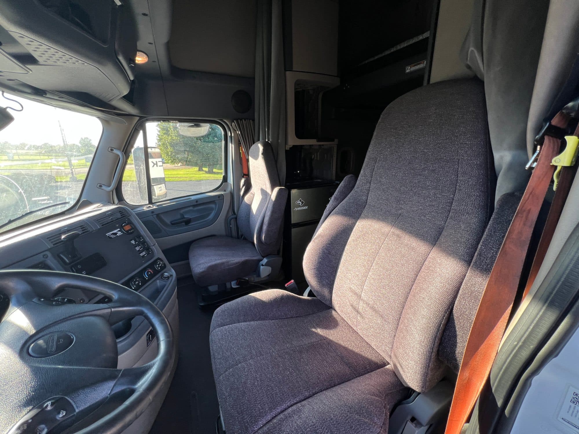 2017 Freightliner Cascadia 125