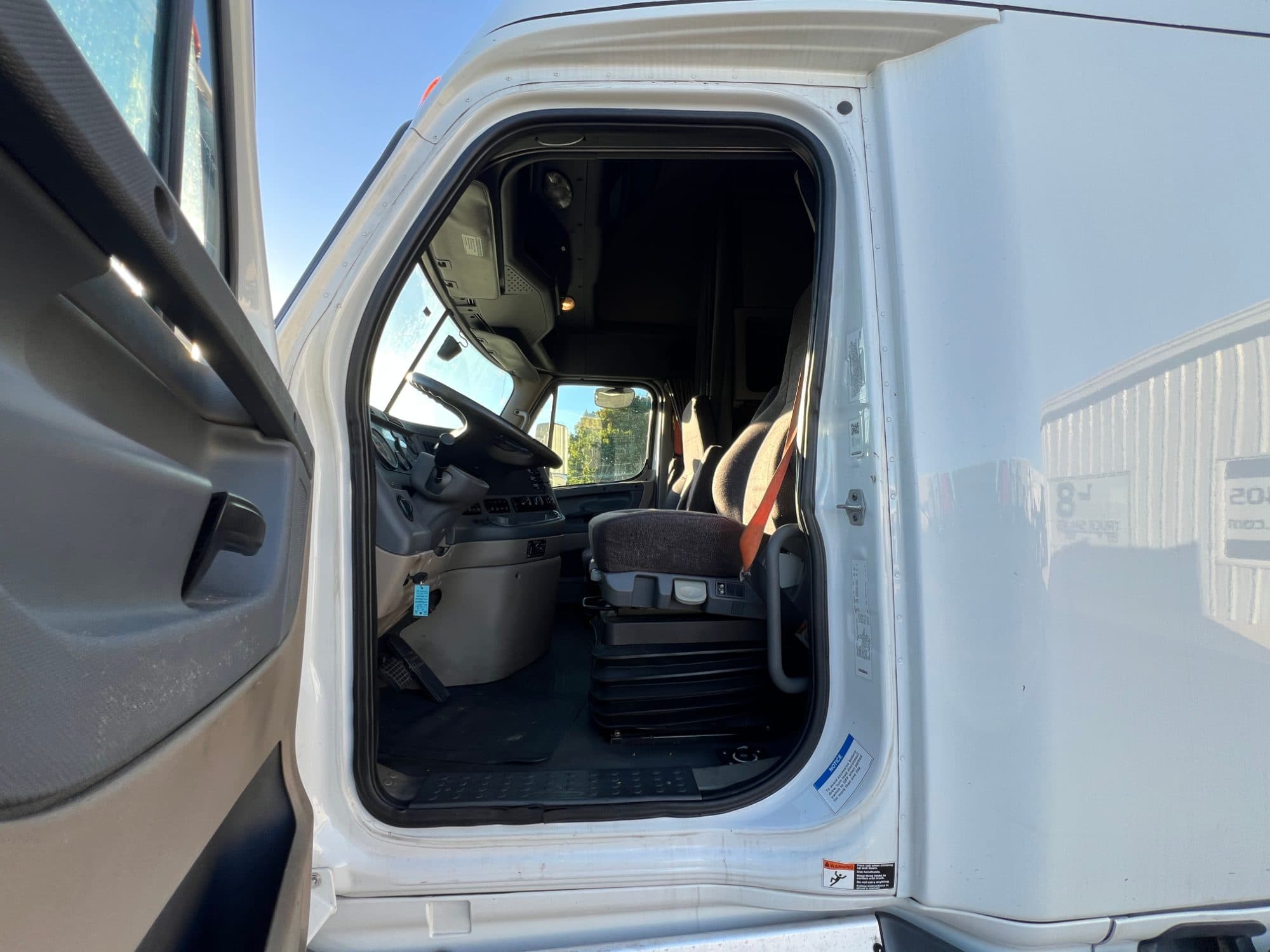 2017 Freightliner Cascadia 125