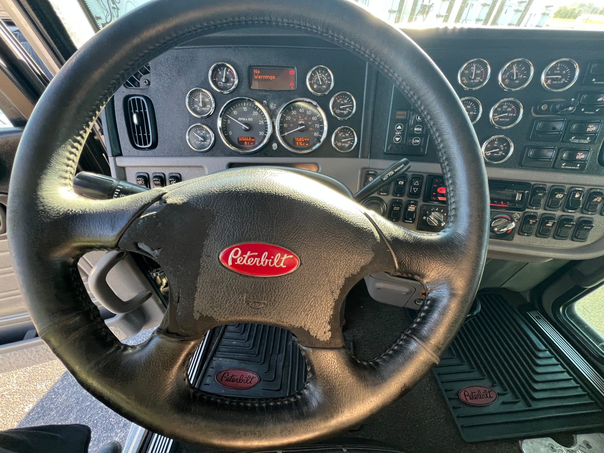 2019 Peterbilt 389
