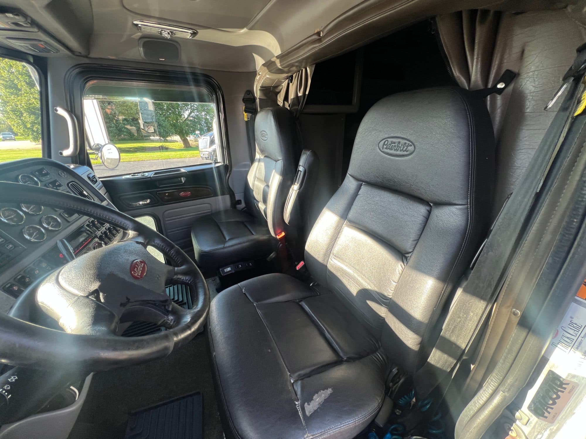 2019 Peterbilt 389